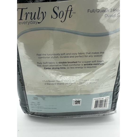Truly Soft, Everyday Duvet Set, Black, Full/Queen - Picture 2 of 4